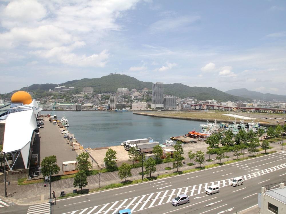 Apa Hotel Nagasaki Ekiminami Екстериор снимка
